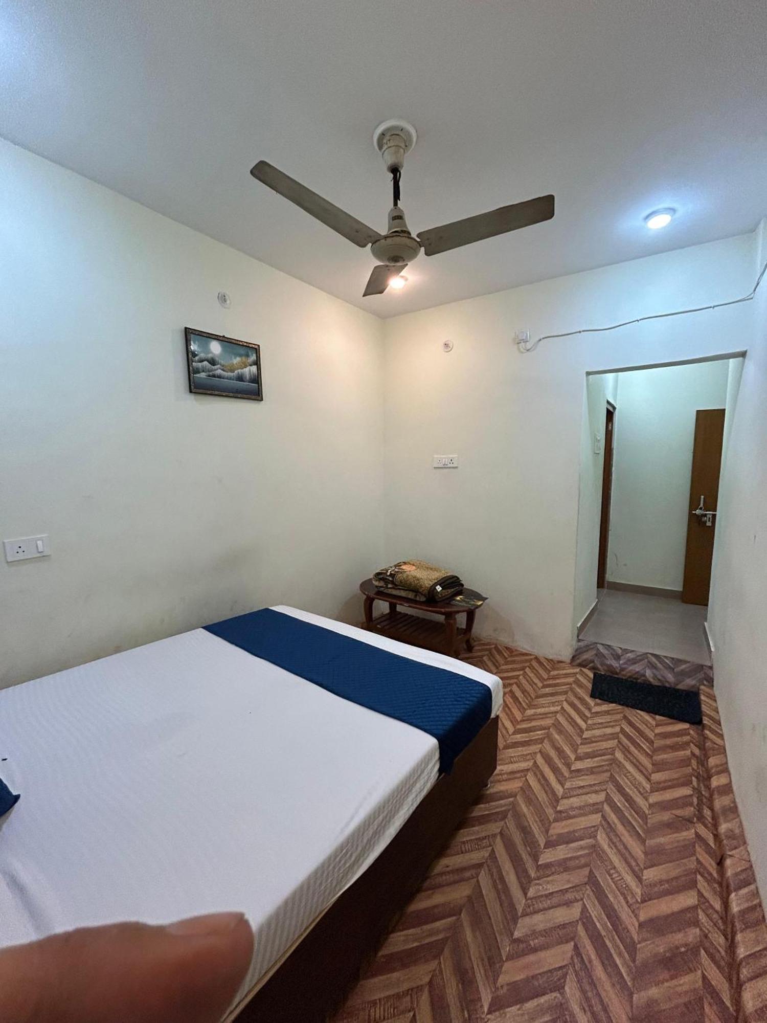 Praneeta P. Guest House Varanasi Exterior photo